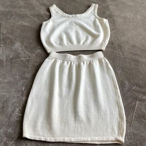 St. John Basics, Size Small Top, Size 6 Skirt, Off White Knit Set
